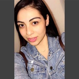 Meet your Posher, Candy